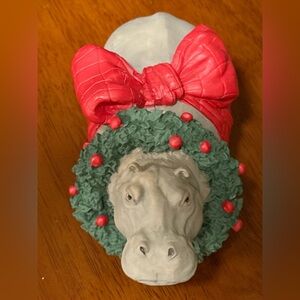 1989 Vintage Tom Rubel Christmas Hippo Hippopotamus Figurine w/Wreath & Bow